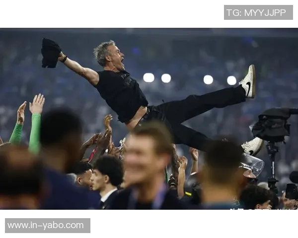 巴黎圣日耳曼创六冠伟业超越1995年球队展望2025更辉煌未来